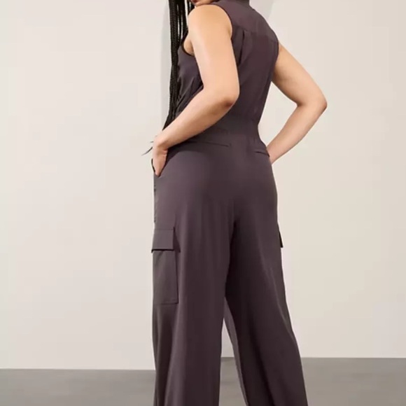 Athleta Brooklyn Utility Jumpsuit shale - Picture 5 of 9
